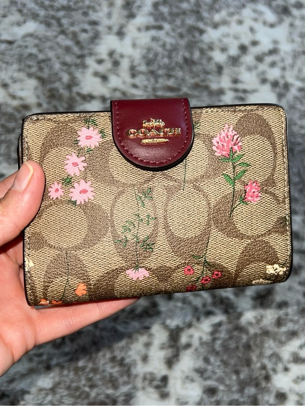 Coach Medium Corner Zip Wallet In Signature Canvas With Floral Print